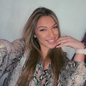 Meet your Posher, Alyssa